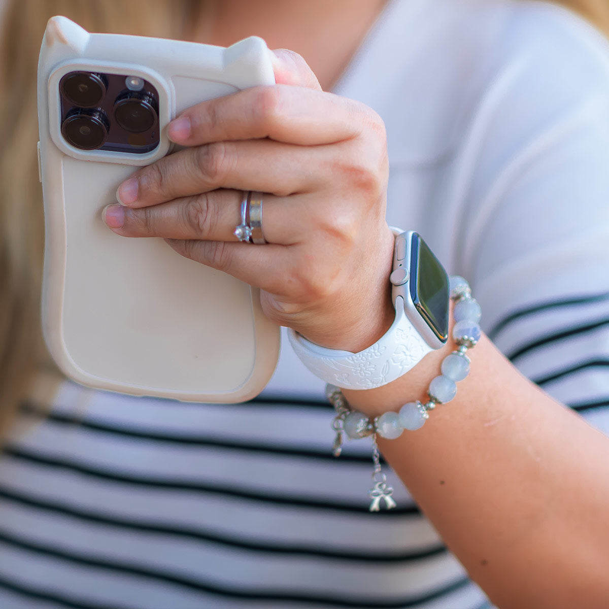 Levo Floral Engraved Silicone Band