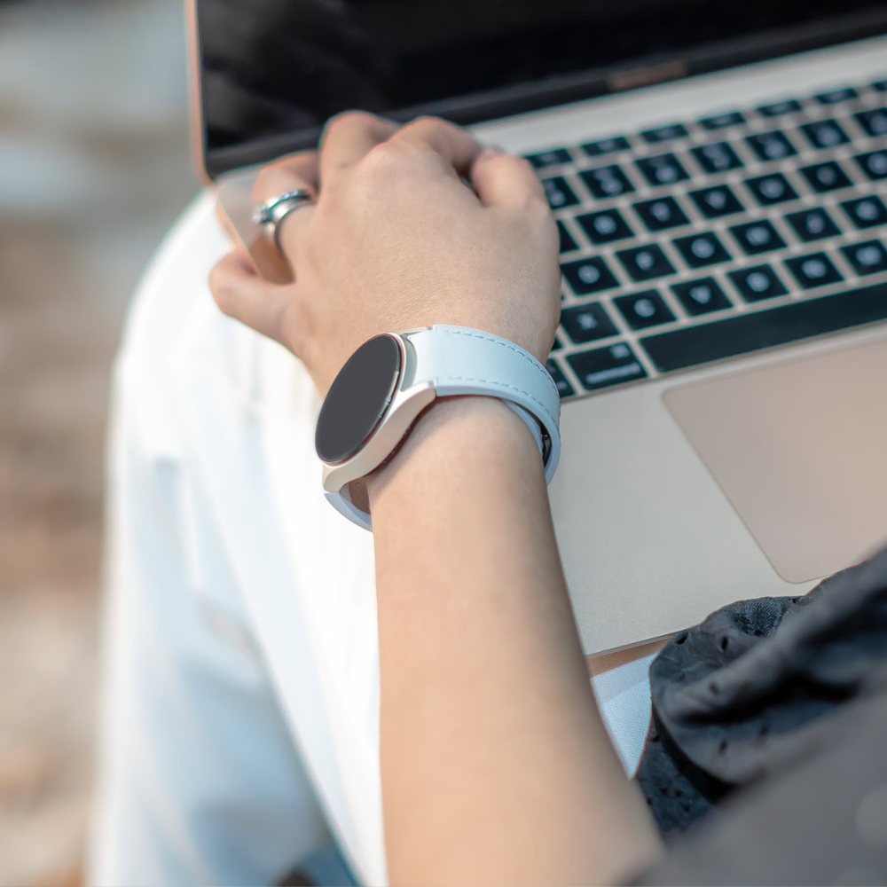 Plurimi Genuine Leather And Silicone Galaxy Band